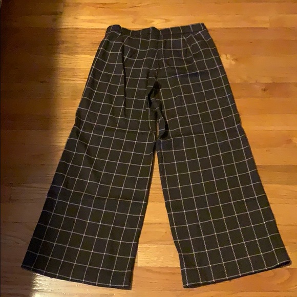 Pants - Picture 2 of 3